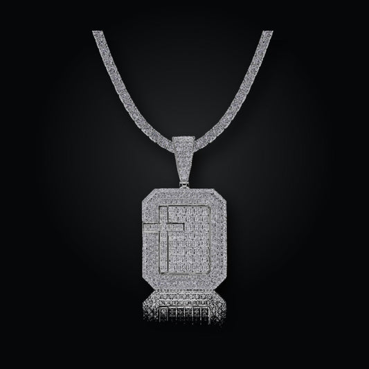 Iced Pendant | Moissanite