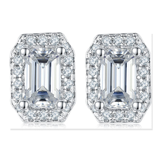 Iced Stud Earrings | Moissanite