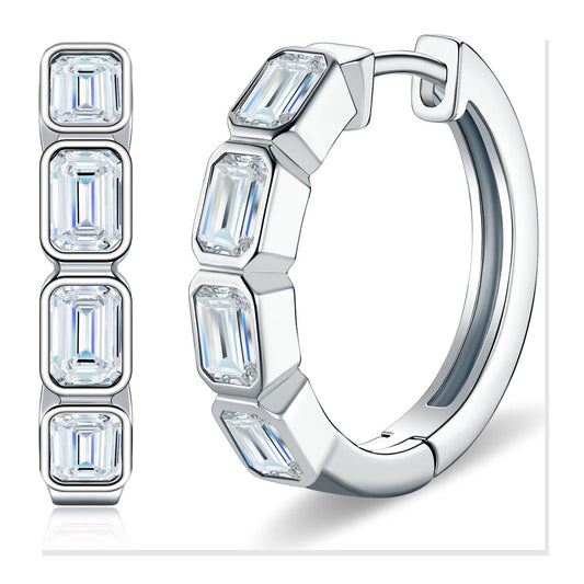 Iced Stud Earrings | Moissanite